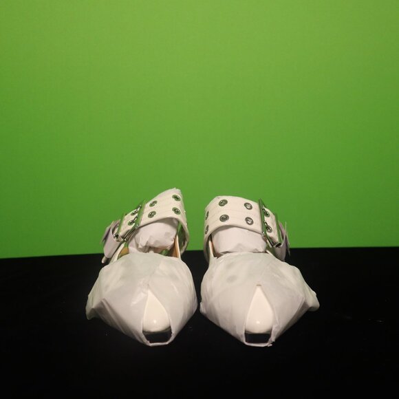 10 SIZE Steve Madden Graya Flat - Picture 1 of 4